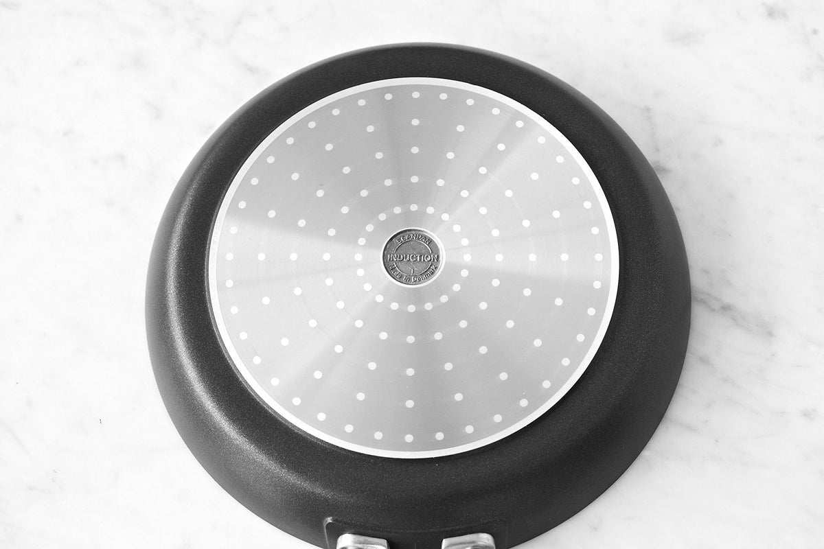 10.25x22 Fry Pan X695