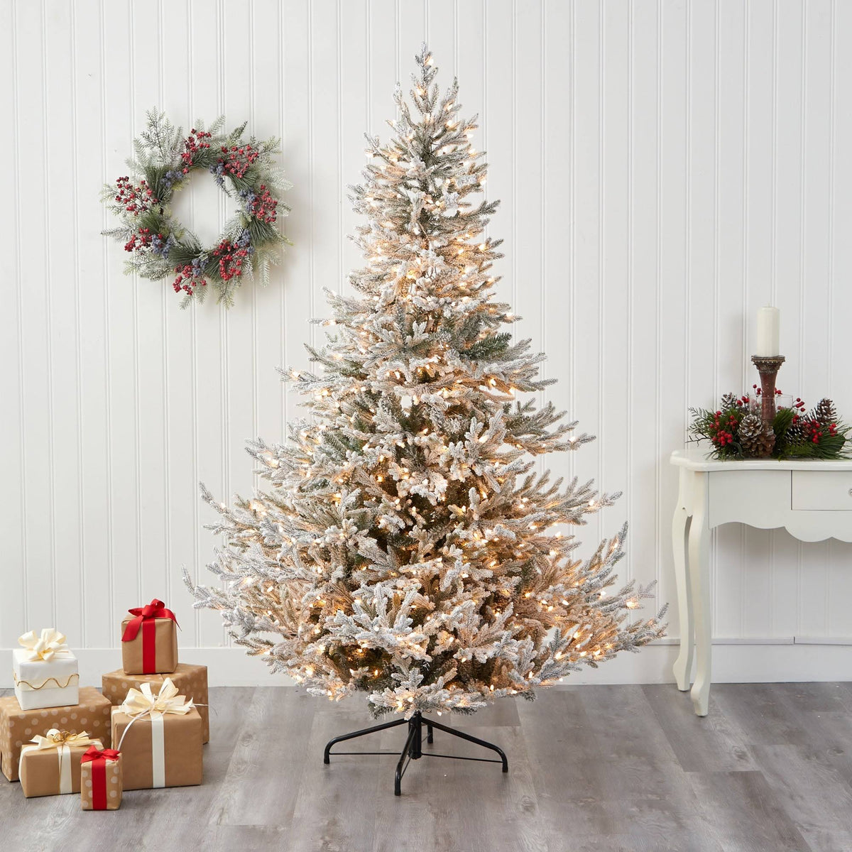 Flocked Fraser Fir Christmas Tree with 600 Warm White Lights F90024