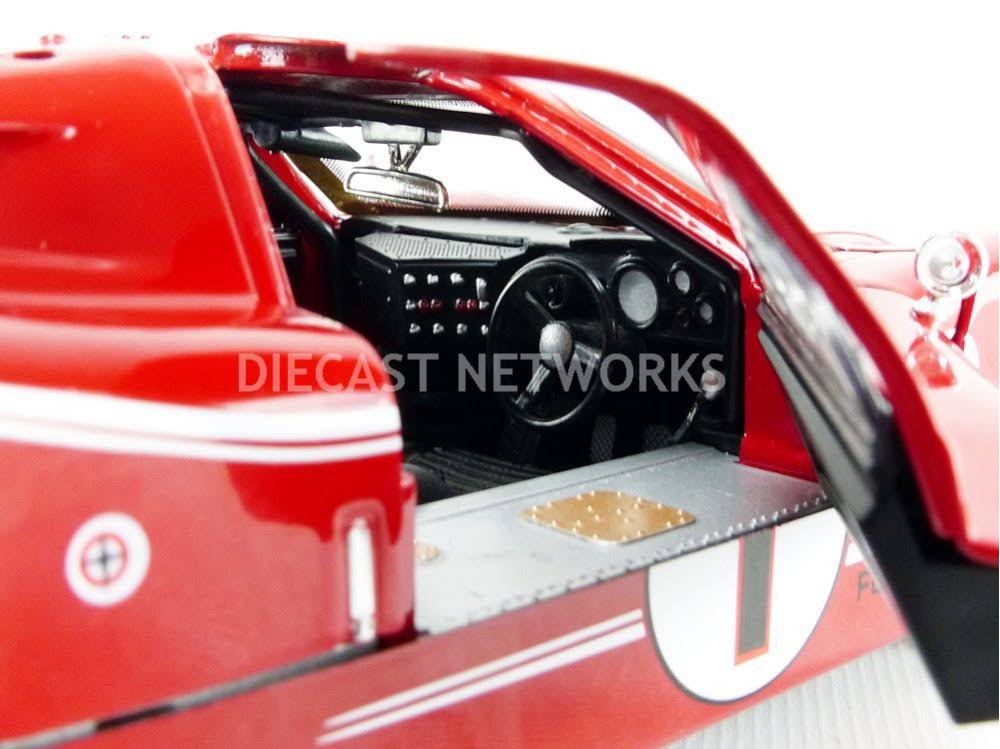 1/18 Diecast Model Car Y879802