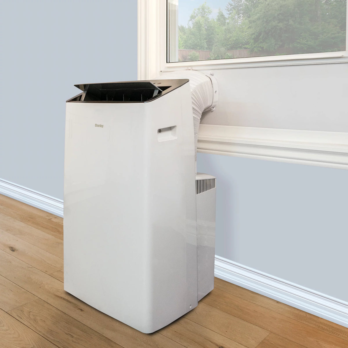10,000 BTU Portable Air Conditioner with Remote B6852
