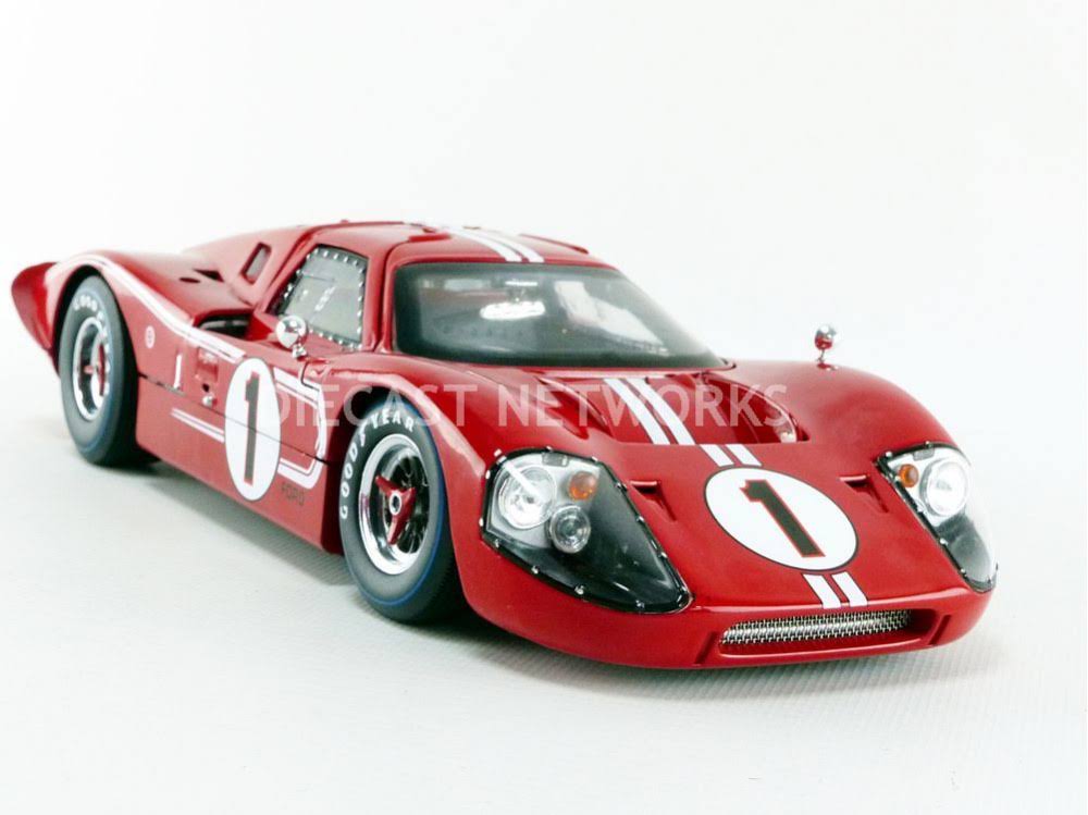 1/18 Diecast Model Car Y879802