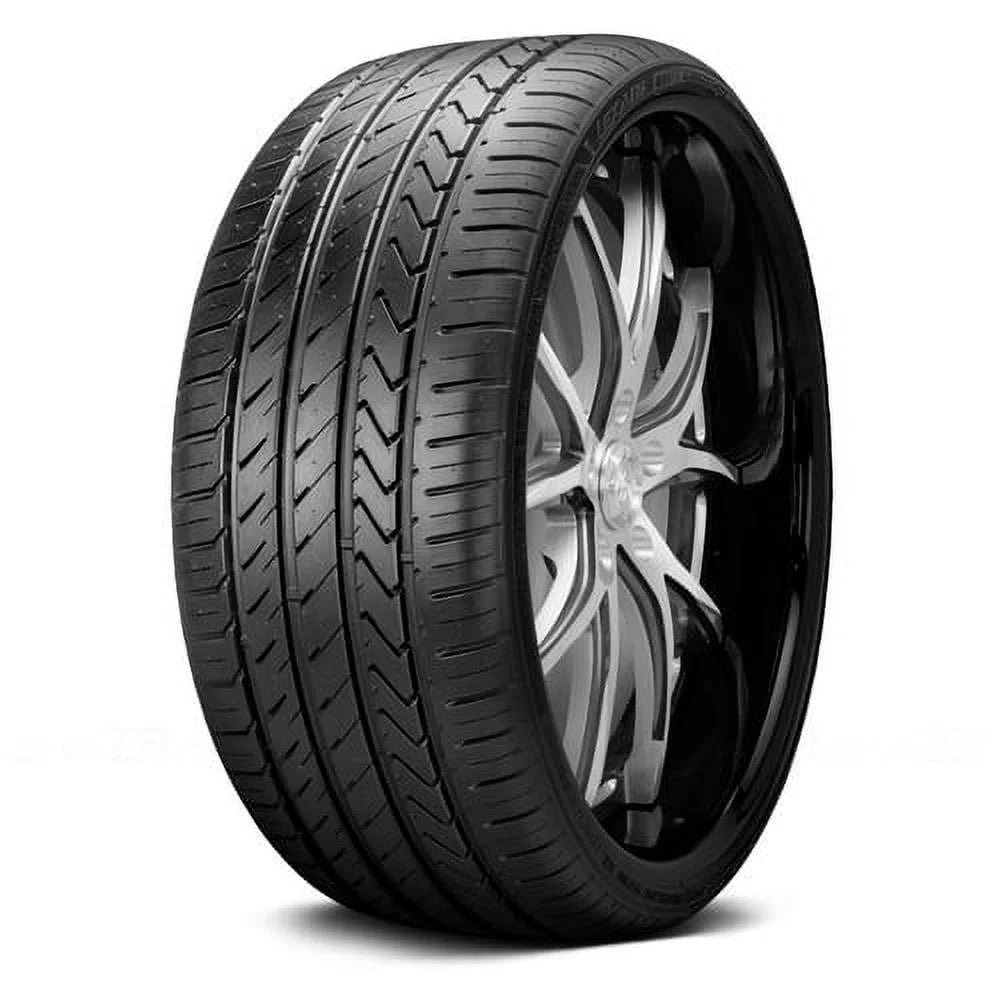 225/30ZR22 Performance Tire R8404
