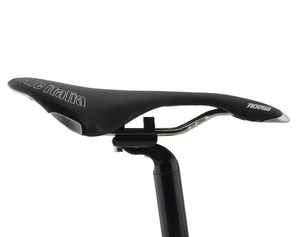 Saddle Black V9246