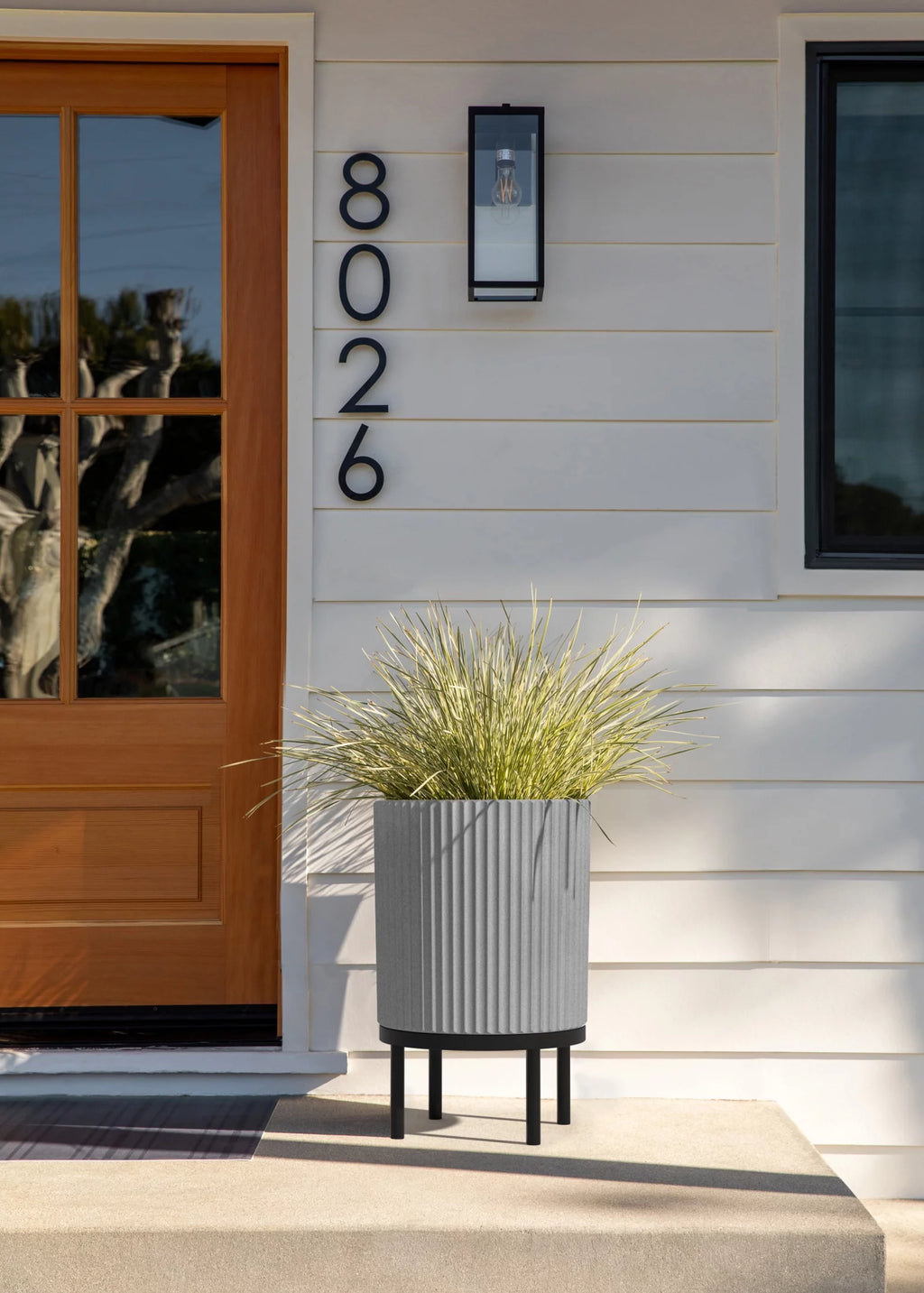 16" Plastic-Stone Planter with Stand B383