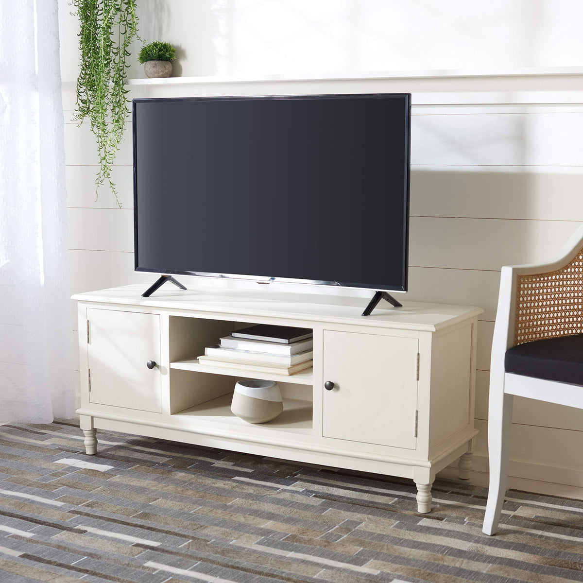 2 Door 1 Shelf Media Stand Distressed White B5592
