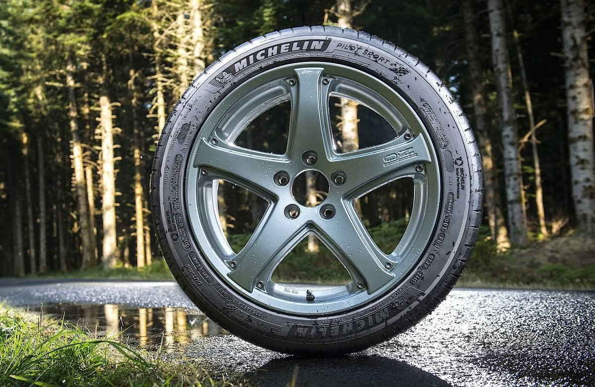 Summer Radial Car Tire 225/45R18 91W R7588