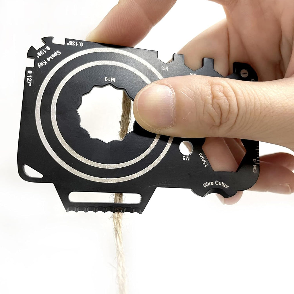 Outdoor Survival Card Multitool N73371