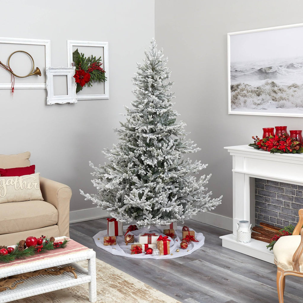 Flocked Fraser Fir Christmas Tree with 600 Warm White Lights F90024