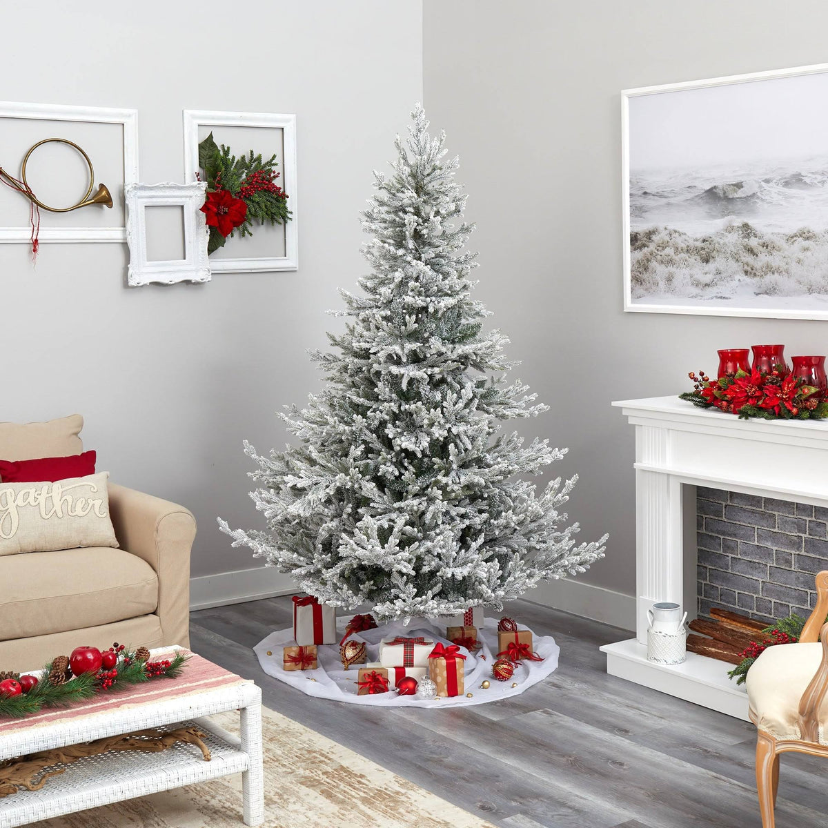 Flocked Fraser Fir Christmas Tree with 600 Warm White Lights F90024