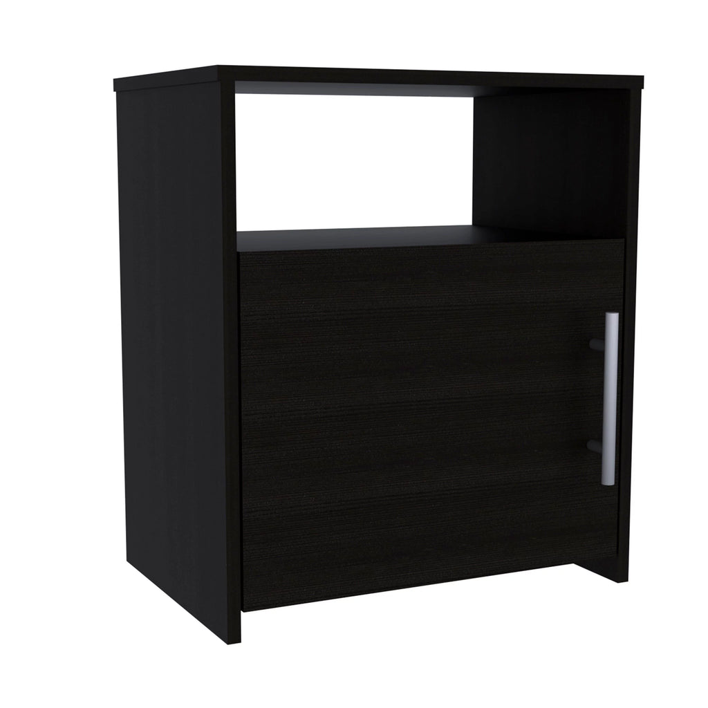 Black 2 Piece Bedroom Set with 4 Drawer Dresser and Nightstand P645865