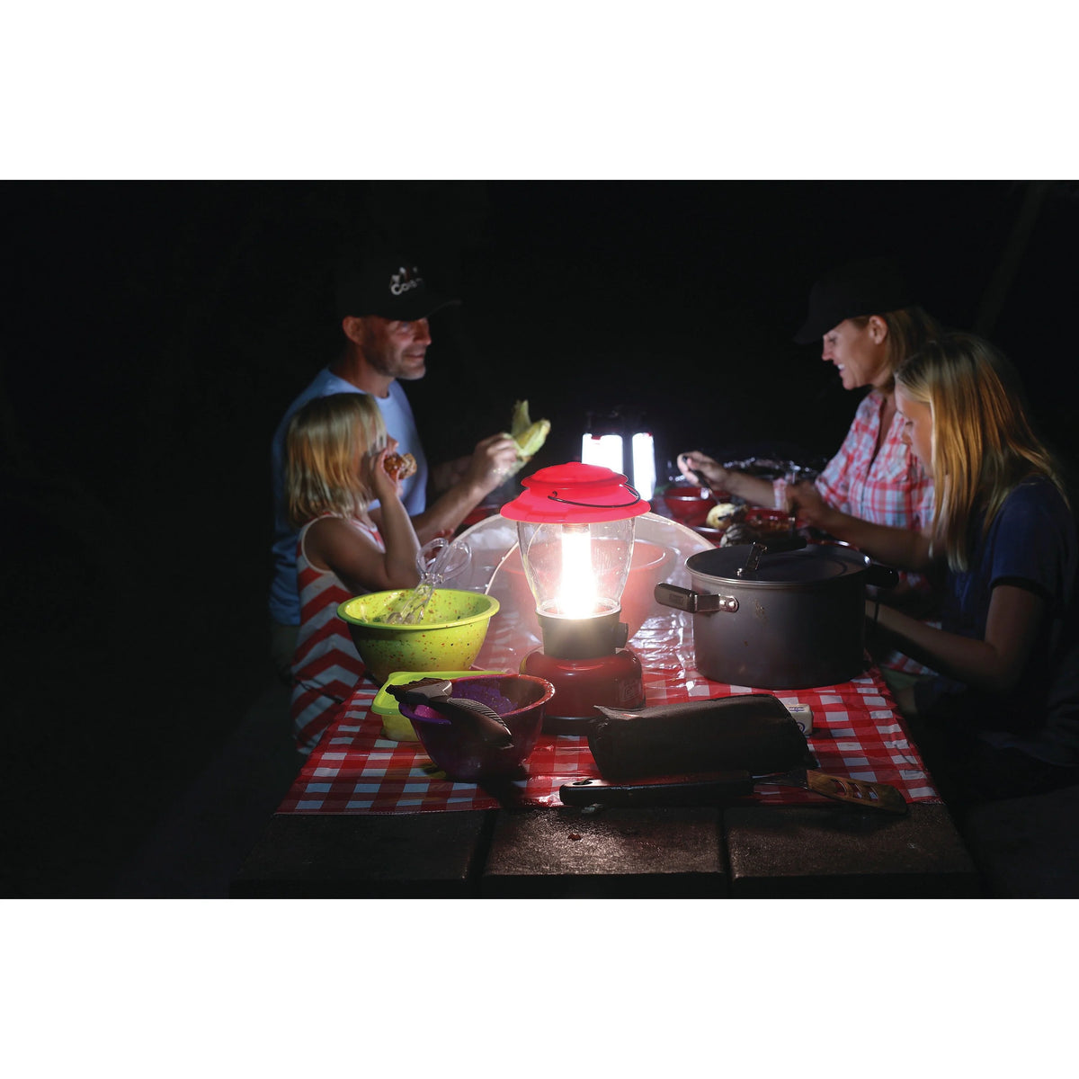 Coleman 700 Lumens Classic XL LED Lantern D2264