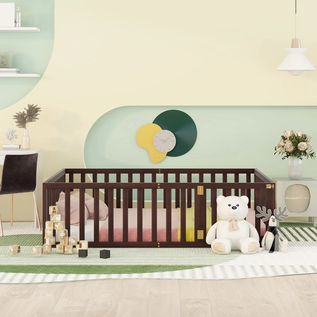 Full Size Wood Daybed Frame with Fence E804433
