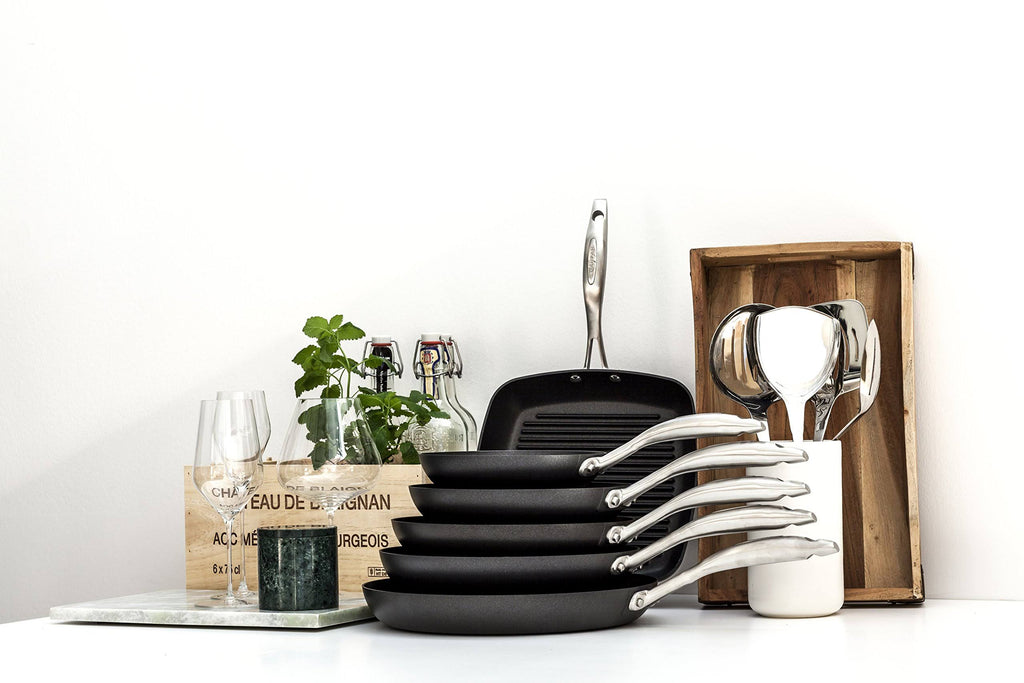 10.25x22 Fry Pan X695