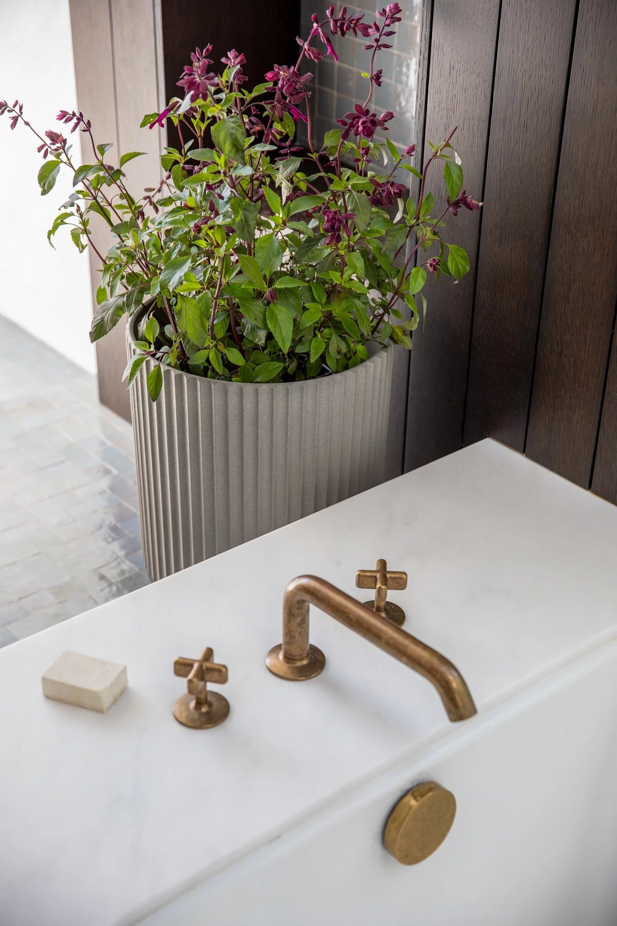 16" Plastic-Stone Planter with Stand B383